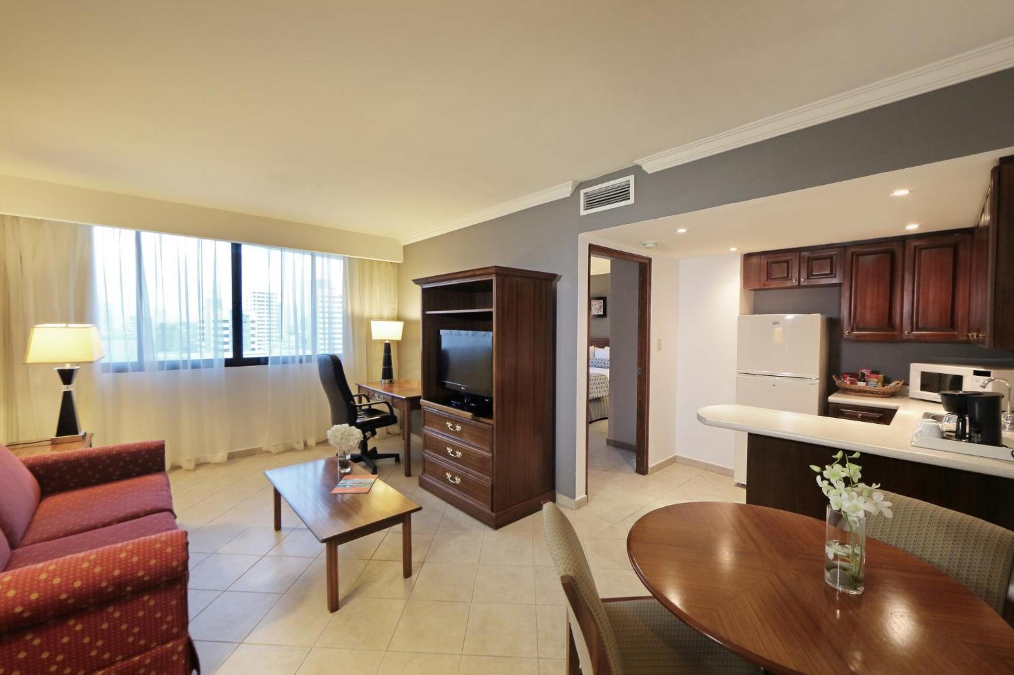 Crowne Plaza Panama By Ihg Hotel Exterior photo